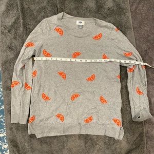 Old Navy gray sweater with oranges size L